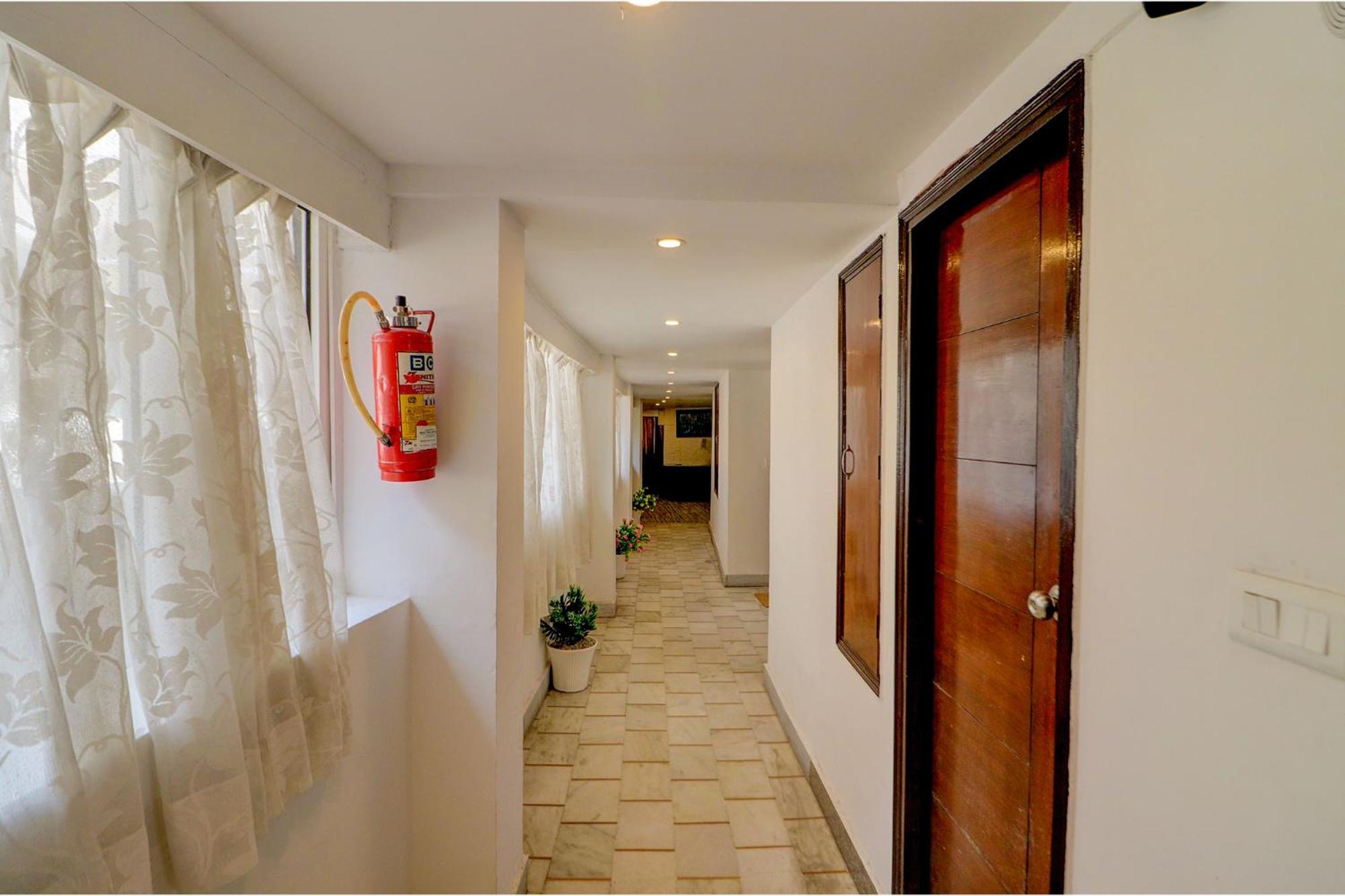 Fabhotel Sikka Royal Classic - Mall Road Mussoorie Exterior foto