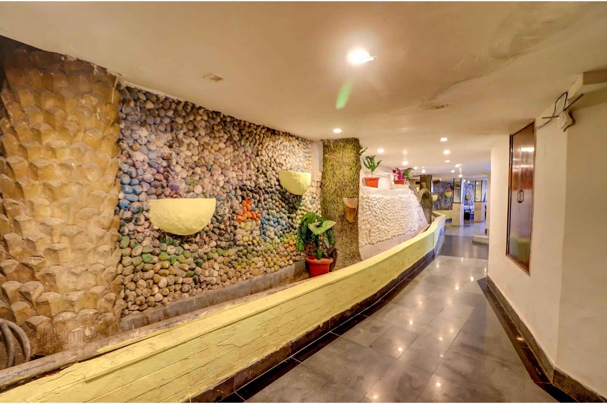 Fabhotel Sikka Royal Classic - Mall Road Mussoorie Exterior foto